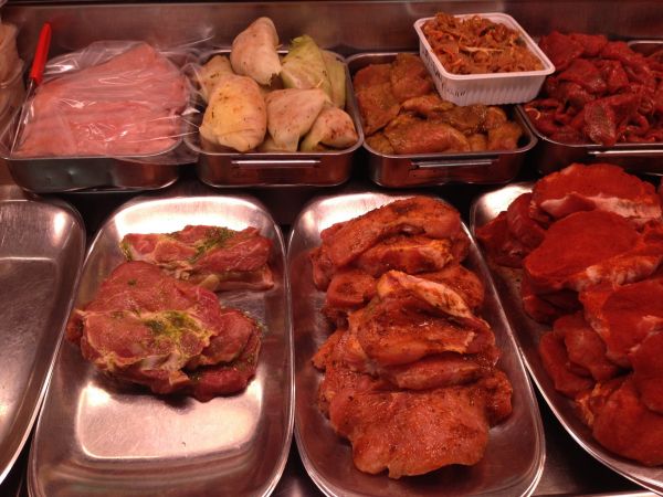 Fleisch und Wurst vom Metzger